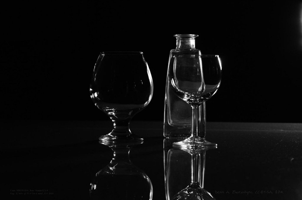 Image LessonTech01_003_Glass_-1EV.jpg